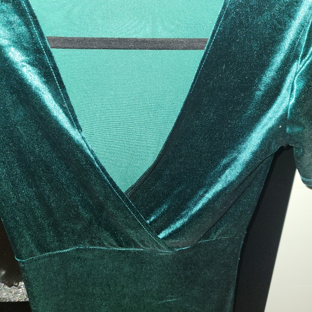 Zara crushed velvet dress - Picture 2 of 7